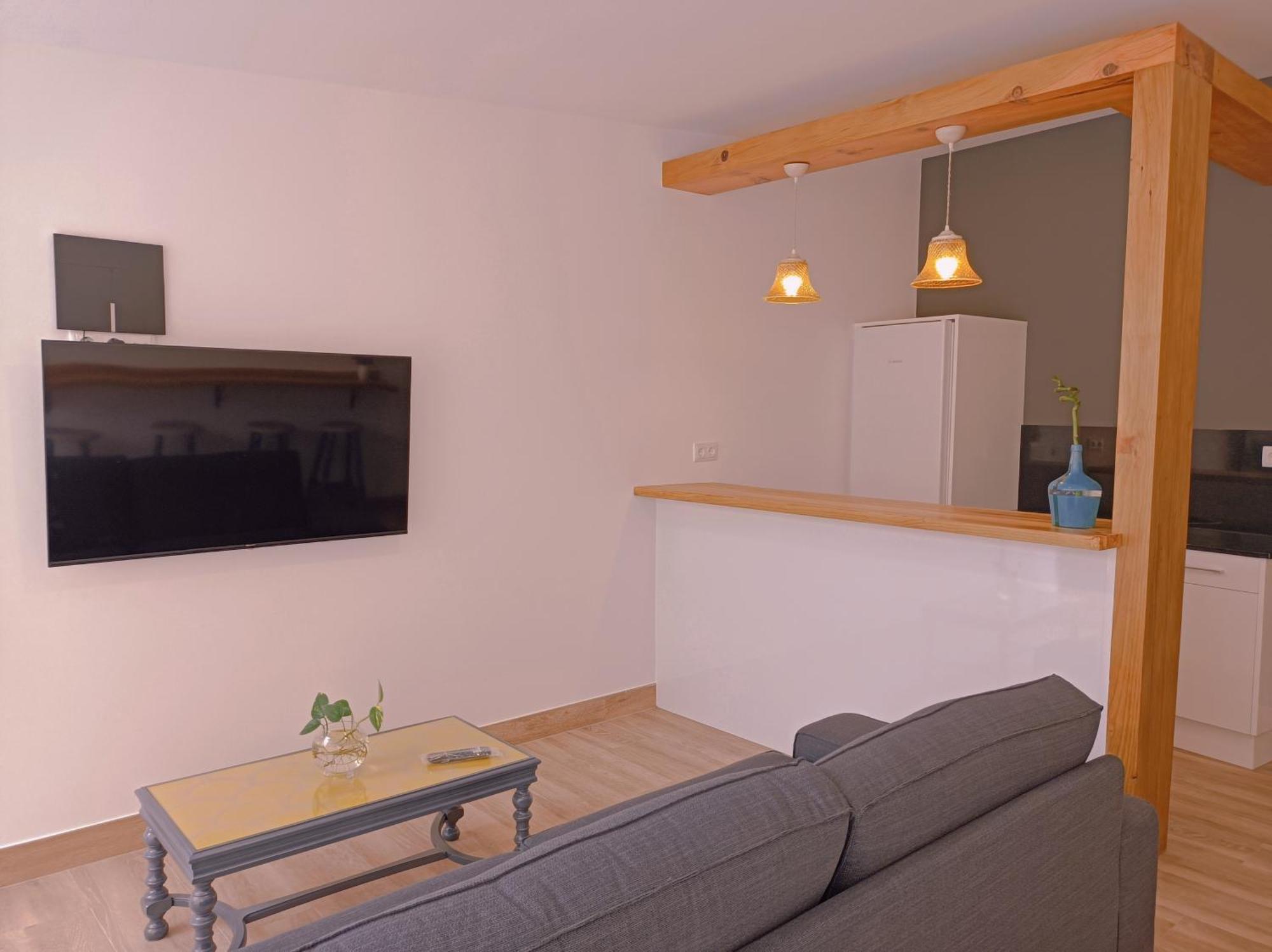 Albergue Hostel Nuestra Senora Del Camino กอมบาร์โร ภายนอก รูปภาพ